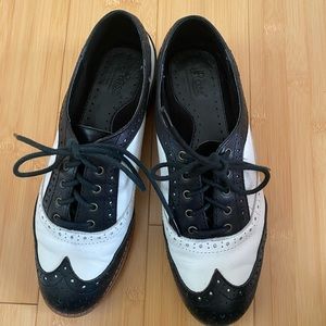 Fun Bass Spectator wing-tips.